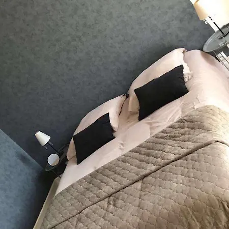 Le Logis De L'epinette 3* 利布尔讷